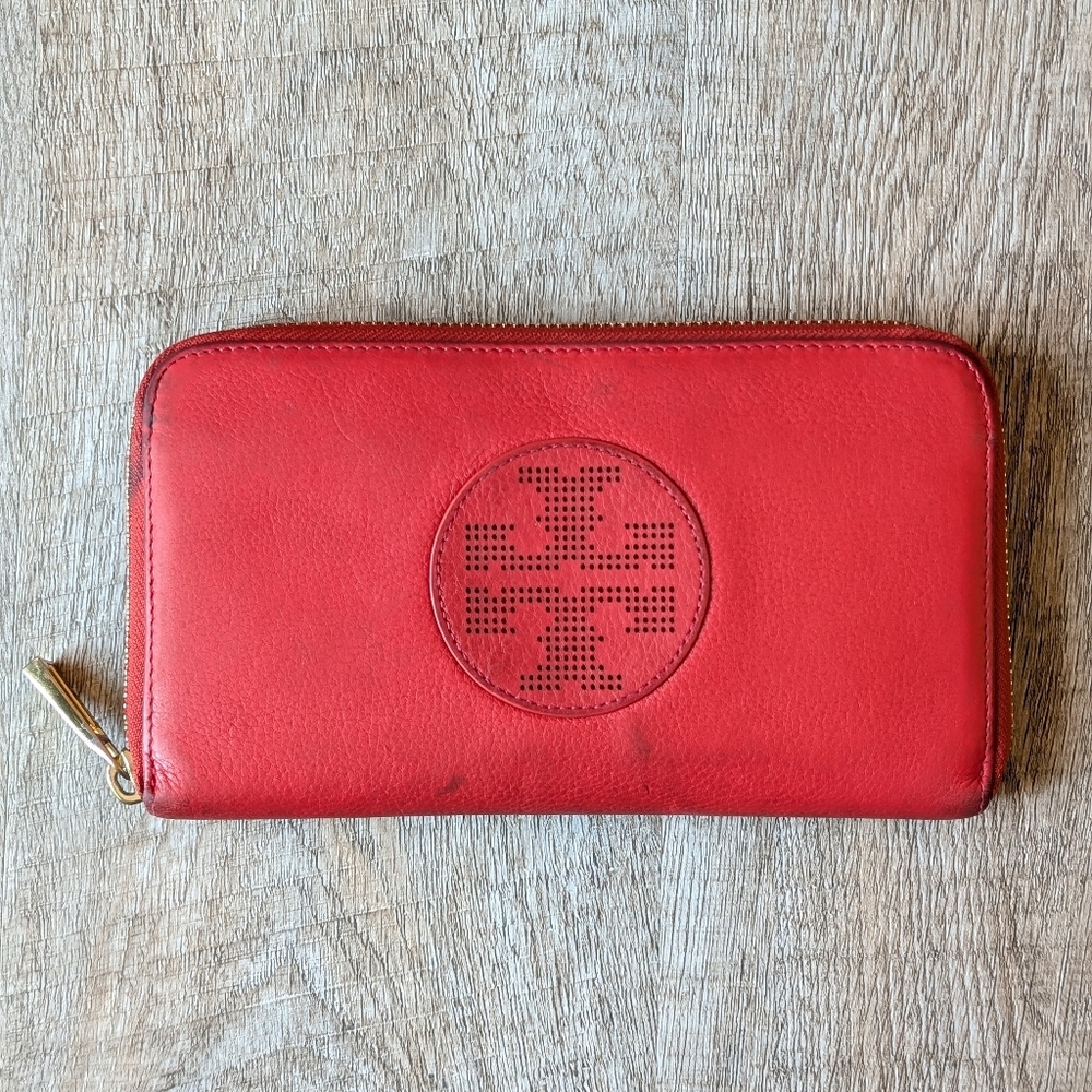 Tory Burch Kipp Zip Continental Clutch Red Wallet